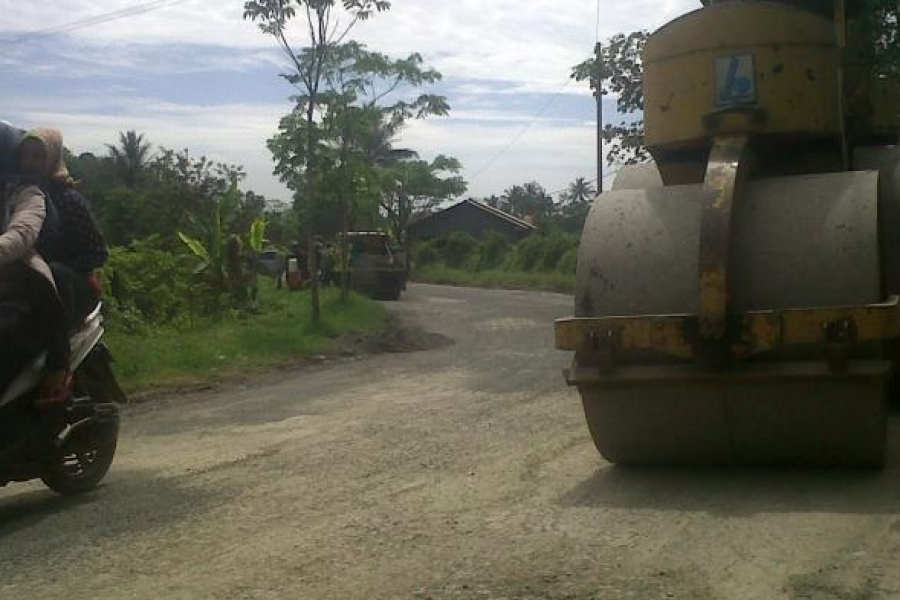 Peningkatan Jalan Selacau - Cililin